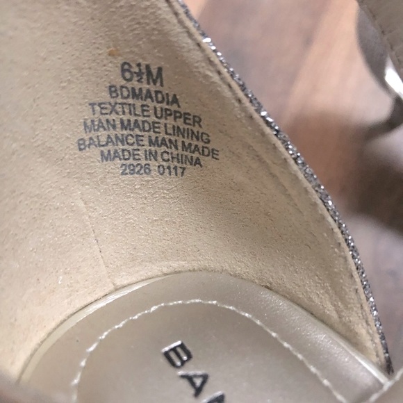 Woman Heels - Picture 7 of 11